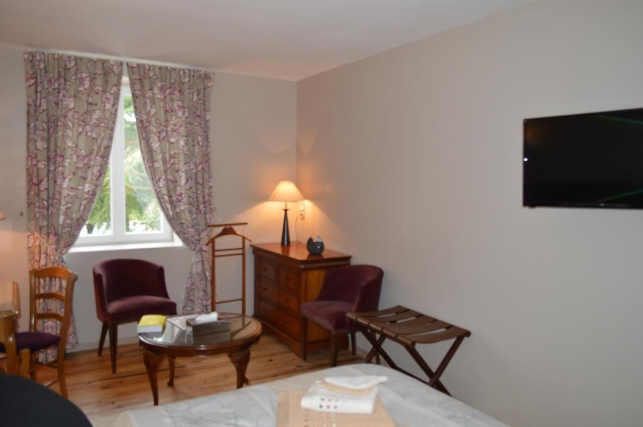 Le Domaine Du Chaffard Bed & Breakfast Les Avenieres Exterior photo