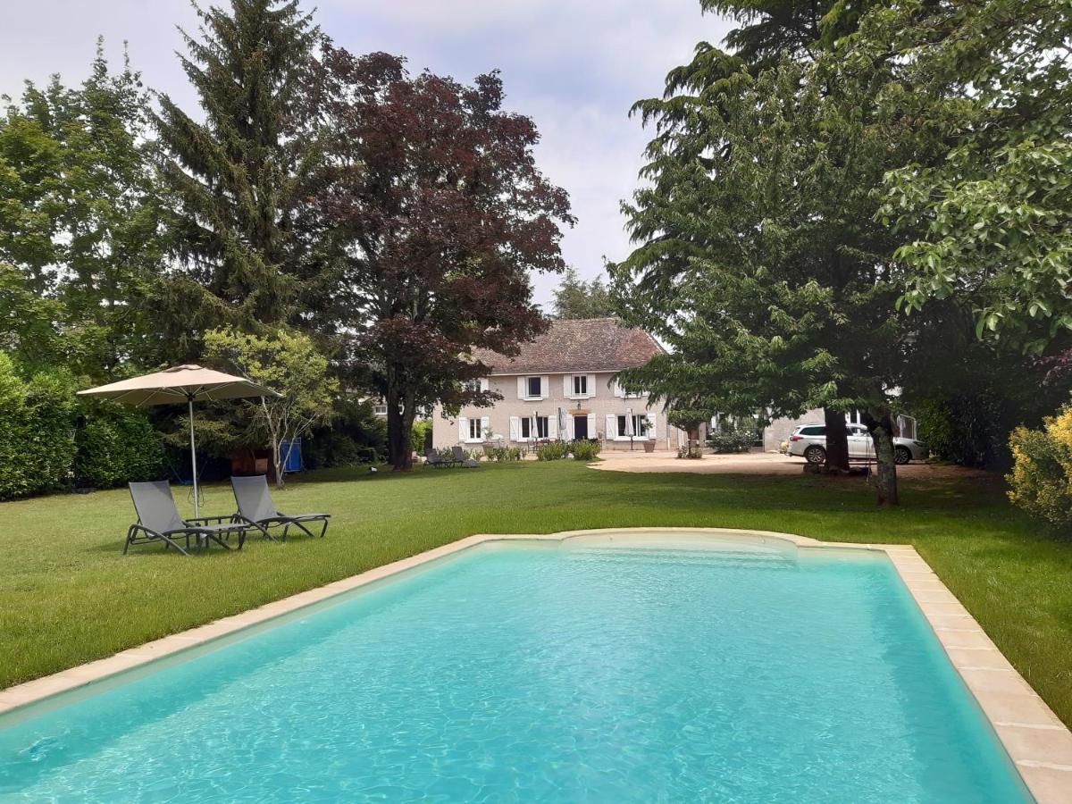 Le Domaine Du Chaffard Bed & Breakfast Les Avenieres Exterior photo